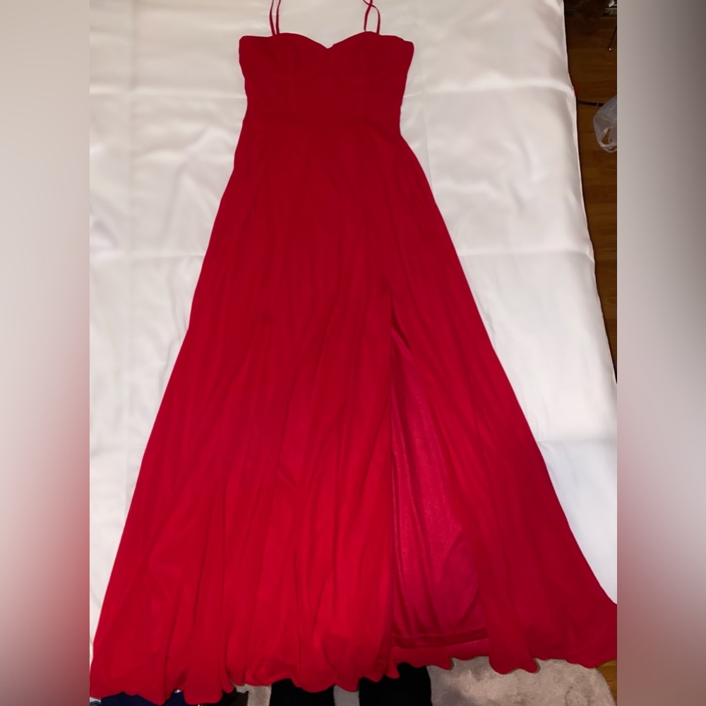 Lulu’s red dress (pleated bustier maxi dress)